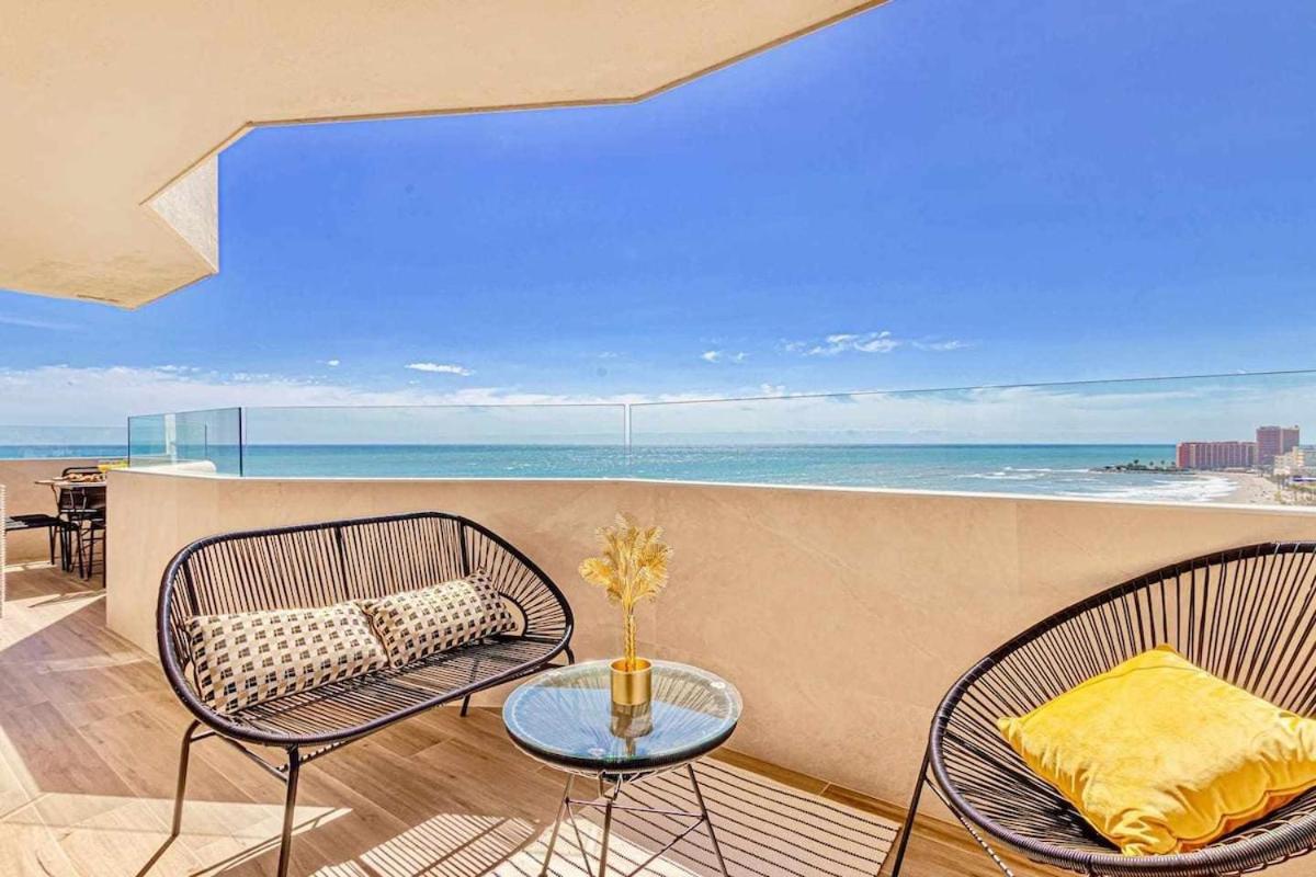 797 Holiday Rentals - Benalbeach- Moderno Piso Para 5 Con Vistas Al Mar Benalmádena Eksteriør billede