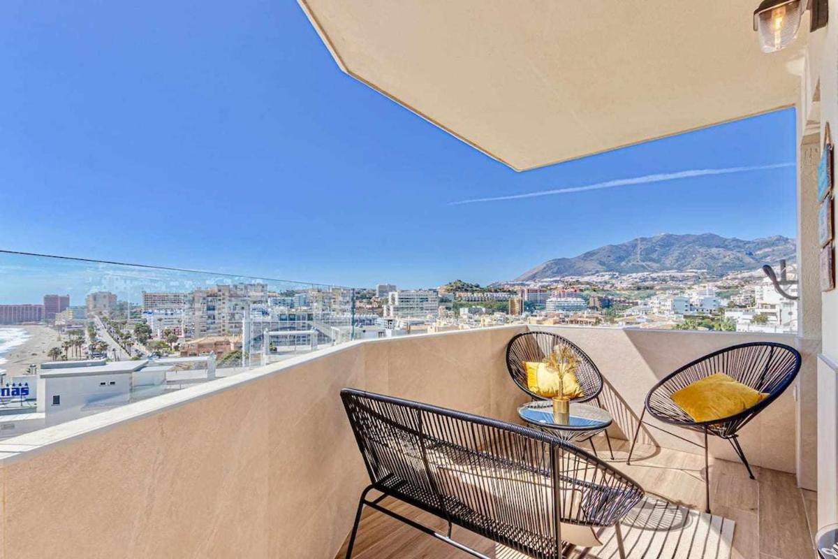 797 Holiday Rentals - Benalbeach- Moderno Piso Para 5 Con Vistas Al Mar Benalmádena Eksteriør billede